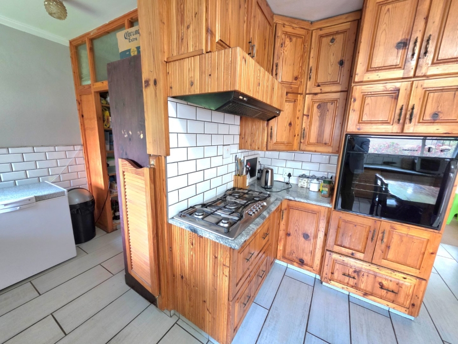 5 Bedroom Property for Sale in Panorama Free State